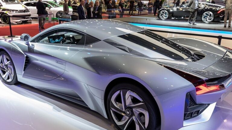 1a0fa516c79820d17b509d3fb32e0f63f279020b-1280x720 Cropped