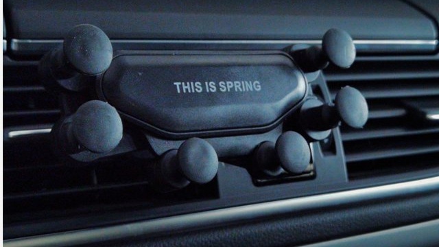 تكييف هواء للسيارة للتخلص من الروائح غير المرغوبة